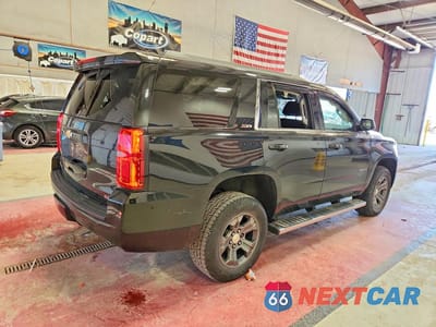 Trzecie zdjęcie samochodu z tyłu: 2016 CHEVROLET TAHOE K1500 LT VIN:1GNSKBKC8GR240268 - miniatura