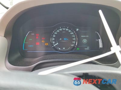 Zdjęcie 9 z 12 samochodu: 2017 HYUNDAI IONIQ LIMITED VIN:KMHC85LC7HU049026 - miniatura