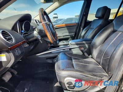 Zdjęcie 7 z 12 samochodu: 2008 MERCEDES-BENZ GL 550 4MATIC VIN:4JGBF86EX8A320498 - miniatura