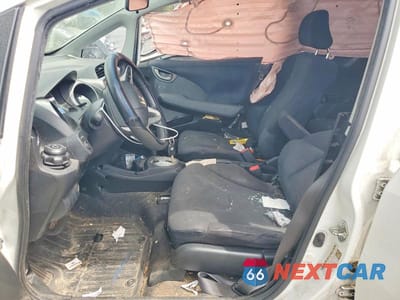 Zdjęcie 7 z 12 samochodu: 2010 HONDA FIT SPORT VIN:JHMGE8H4XAC030241 - miniatura
