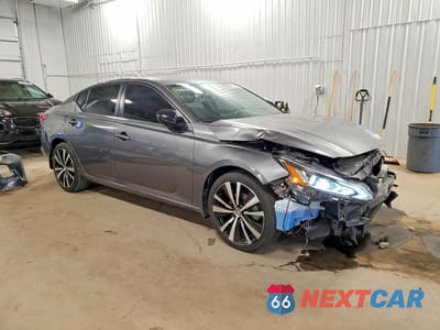 Czwarte zdjęcie samochodu z boku: 2022 NISSAN ALTIMA SR VIN:1N4BL4CW7NN367128 - miniatura