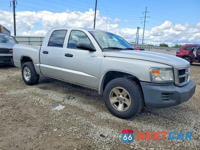 Czwarte zdjęcie samochodu z boku: 2008 DODGE DAKOTA SXT VIN:1D3HE38N18S590495 - miniatura