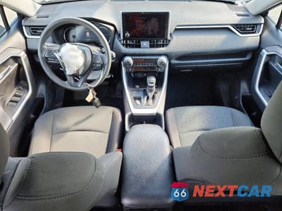 Zdjęcie 8 z 13 samochodu: 2024 TOYOTA RAV4 XLE VIN:2T3W1RFV2RW316071 - miniatura