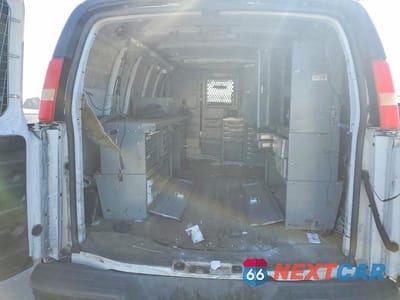 Zdjęcie 10 z 13 samochodu: 2013 GMC SAVANA G2500 VIN:1GTW7FBA1D1177400 - miniatura