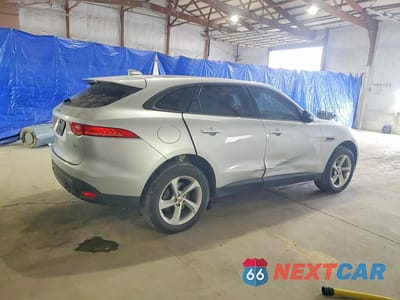 Trzecie zdjęcie samochodu z tyłu: 2017 JAGUAR F-PACE PREMIUM VIN:SADCJ2BV4HA898000 - miniatura