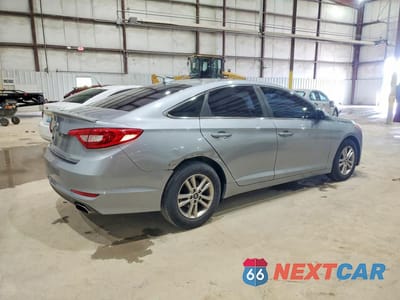 Trzecie zdjęcie samochodu z tyłu: 2015 HYUNDAI SONATA SE VIN:5NPE24AF4FH007619 - miniatura