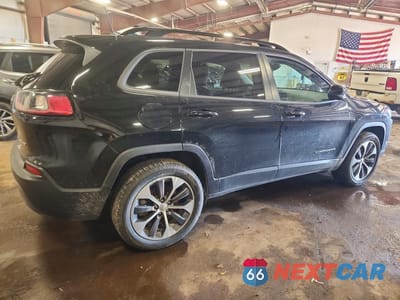 Trzecie zdjęcie samochodu z tyłu: 2022 JEEP CHEROKEE LIMITED VIN:1C4PJMDX6ND541824 - miniatura