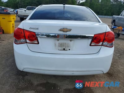Zdjęcie 6 z 12 samochodu: 2012 CHEVROLET CRUZE LS VIN:1G1PC5SH4C7192808 - miniatura