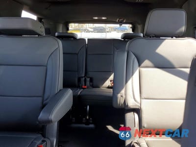 Zdjęcie 10 z 13 samochodu: 2023 GMC YUKON DENALI VIN:1GKS2DKT8PR547965 - miniatura