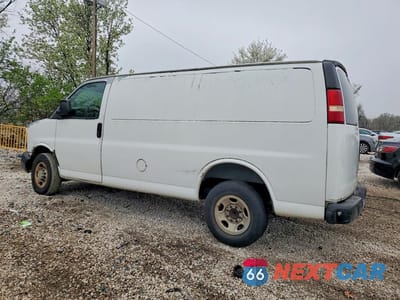 Drugie zdjęcie samochodu z przodu: 2005 CHEVROLET EXPRESS 2500 DELIVERY VAN VIN:1GCGG25V451106320 - miniatura