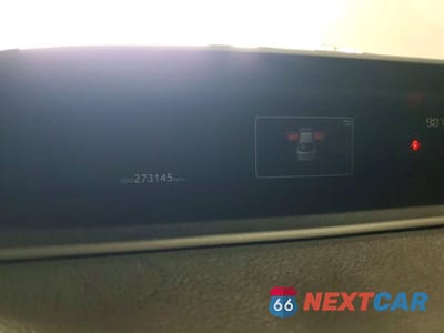Zdjęcie 9 z 12 samochodu: 2017 TOYOTA PRIUS THREE VIN:JTDKARFU4H3542989 - miniatura
