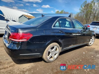 Trzecie zdjęcie samochodu z tyłu: 2016 MERCEDES-BENZ E 350 4MATIC VIN:WDDHF8JB4GB224716 - miniatura