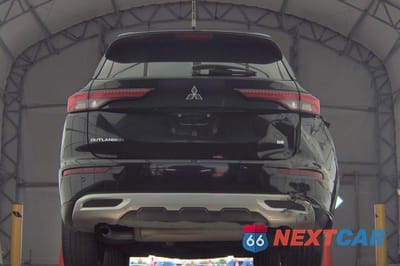 Zdjęcie 13 z 14 samochodu: 2023 MITSUBISHI OUTLANDER SE VIN:JA4J3UA80PZ047228 - miniatura