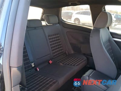 Zdjęcie 10 z 13 samochodu: 2009 VOLKSWAGEN GTI VIN:WVWED71K09W011416 - miniatura