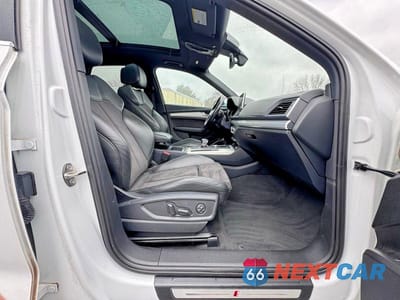 Piąte zdjęcie samochodu w środku: 2018 AUDI SQ5 PREMIUM PLUS VIN:WA1A4AFY7J2009502 - miniatura