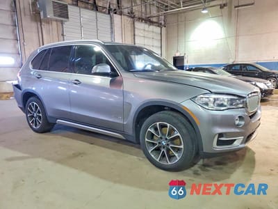 Czwarte zdjęcie samochodu z boku: 2018 BMW X5 XDRIVE35I VIN:5UXKR0C5XJL074448 - miniatura