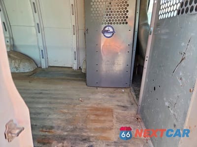 Zdjęcie 10 z 12 samochodu: 2005 CHEVROLET EXPRESS G2500 DELIVERY VAN VIN:1GCGG25V951248730 - miniatura