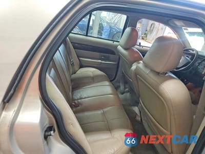 Zdjęcie 10 z 12 samochodu: 2008 MERCURY GRAND MARQUIS VIN:2MEFM74VX8X634845 - miniatura