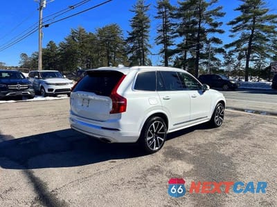 Trzecie zdjęcie samochodu z tyłu: 2021 VOLVO XC90 T8 RECHARGE INSCRIPTION EXPRESS VIN:YV4BR0CK7M1700459 - miniatura