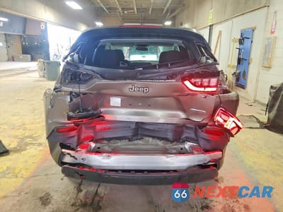 Zdjęcie 6 z 13 samochodu: 2019 JEEP CHEROKEE LATITUDE VIN:1C4PJMCB8KD131141 - miniatura