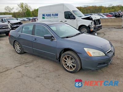 Czwarte zdjęcie samochodu z boku: 2006 HONDA ACCORD EX VIN:1HGCM66816A044546 - miniatura