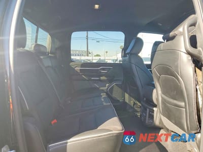 Zdjęcie 10 z 12 samochodu: 2025 RAM 1500 LARAMIE VIN:1C6SRFJP2SN542744 - miniatura