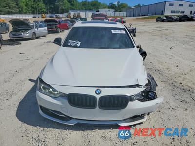Piąte zdjęcie samochodu w środku: 2013 BMW 335 I VIN:WBA3A9C50DF475573 - miniatura