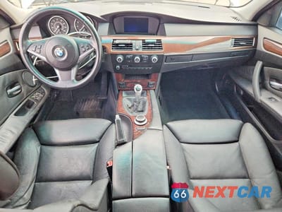 Zdjęcie 8 z 13 samochodu: 2008 BMW 528 I VIN:WBANU535X8BY65151 - miniatura