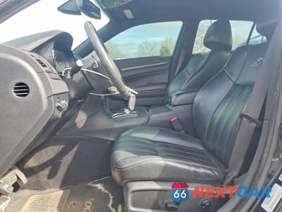 Zdjęcie 7 z 13 samochodu: 2016 CHRYSLER 300 S VIN:2C3CCAGG5GH176064 - miniatura