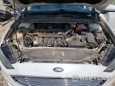 Zdjęcie 11 z 13 samochodu: 2017 FORD FUSION S VIN:3FA6P0G71HR229765 - miniatura