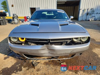 Piąte zdjęcie samochodu w środku: 2015 DODGE CHALLENGER SXT PLUS VIN:2C3CDZBG9FH804998 - miniatura
