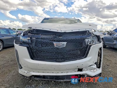 Piąte zdjęcie samochodu w środku: 2023 CADILLAC ESCALADE SPORT PLATINUM VIN:1GYS4GKL7PR556996 - miniatura