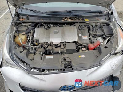Zdjęcie 11 z 12 samochodu: 2017 TOYOTA PRIUS TWO VIN:JTDKBRFU8H3552096 - miniatura