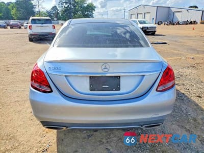 Zdjęcie 6 z 12 samochodu: 2018 MERCEDES-BENZ C 300 VIN:WDDWF4JB6JR404858 - miniatura