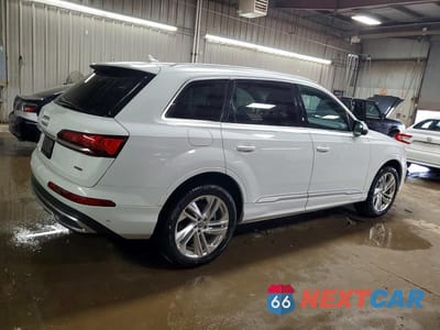 Trzecie zdjęcie samochodu z tyłu: 2021 AUDI Q7 PREMIUM PLUS VIN:WA1LXAF77MD011802 - miniatura
