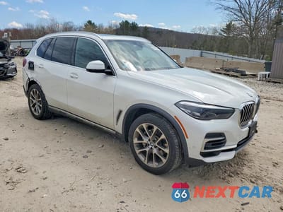 Czwarte zdjęcie samochodu z boku: 2022 BMW X5 XDRIVE40I VIN:5UXCR6C01N9N14488 - miniatura