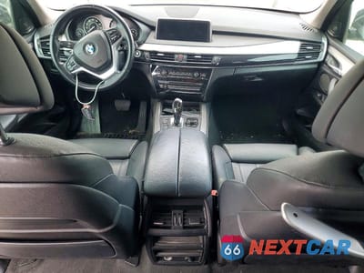 Zdjęcie 8 z 12 samochodu: 2014 BMW X5 XDRIVE50I VIN:5UXKR6C50E0C03214 - miniatura