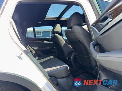 Zdjęcie 6 z 10 samochodu: 2019 BMW X4 XDRIVE30I VIN:5UXUJ3C54KLG55756 - miniatura