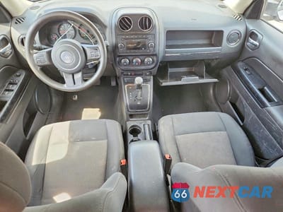 Zdjęcie 8 z 12 samochodu: 2012 JEEP PATRIOT SPORT VIN:1C4NJPBA1CD636294 - miniatura