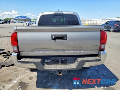 Zdjęcie 6 z 12 samochodu: 2018 TOYOTA TACOMA SR5 V6 VIN:5TFAZ5CN8JX071101 - miniatura