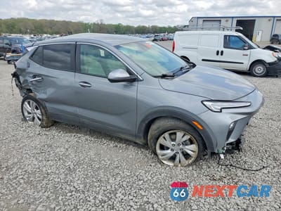 Czwarte zdjęcie samochodu z boku: 2024 BUICK ENCORE PREFERRED VIN:KL4AMBSL2RB167788 - miniatura