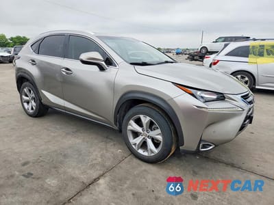 Czwarte zdjęcie samochodu z boku: 2017 LEXUS NX 200T VIN:JTJYARBZ9H2066561 - miniatura