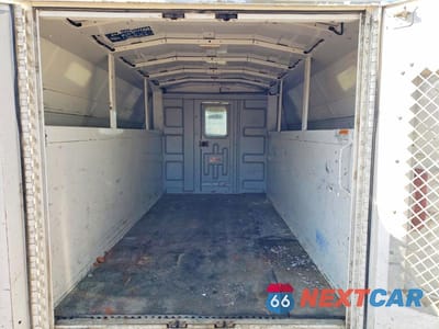 Zdjęcie 10 z 12 samochodu: 2017 CHEVROLET EXPRESS G3500 VIN:1GB0GRFG4H1342887 - miniatura