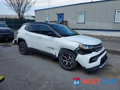Czwarte zdjęcie samochodu z boku: 2025 JEEP COMPASS LIMITED VIN:3C4NJDCN9ST620210 - miniatura