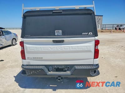Zdjęcie 6 z 12 samochodu: 2022 CHEVROLET SILVERADO C1500 VIN:3GCNAAEK0NG681346 - miniatura