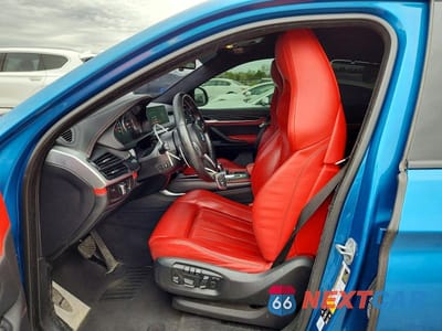 Zdjęcie 7 z 13 samochodu: 2018 BMW X6 M VIN:5YMKW8C50J0Y74709 - miniatura