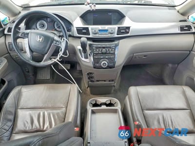 Zdjęcie 8 z 13 samochodu: 2012 HONDA ODYSSEY VIN:5FNRL5H63CB034752 - miniatura