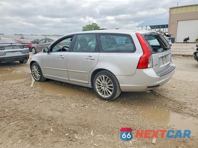 Drugie zdjęcie samochodu z przodu: 2011 VOLVO V50 T5 VIN:YV1672MW5B2630582 - miniatura
