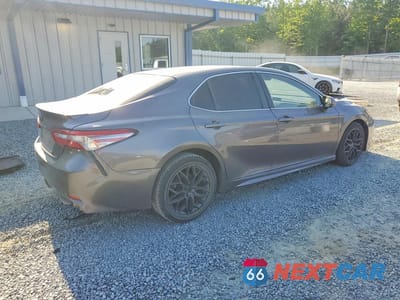 Trzecie zdjęcie samochodu z tyłu: 2018 TOYOTA CAMRY SE VIN:4T1B11HK4JU518913 - miniatura