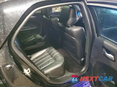 Zdjęcie 10 z 12 samochodu: 2017 CHRYSLER 300 S VIN:2C3CCABG1HH564143 - miniatura
